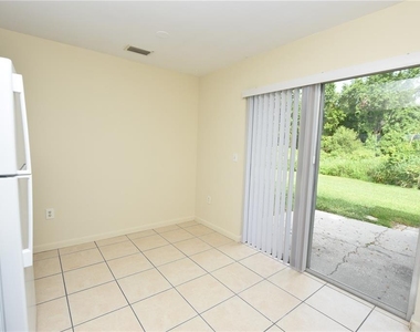 4705 Dimbath Drive - Photo Thumbnail 7
