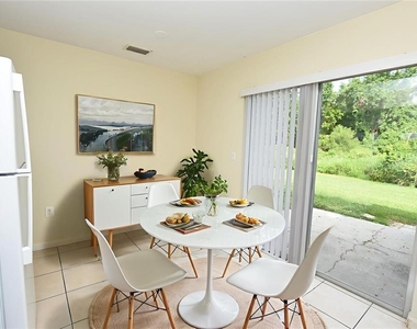 4705 Dimbath Drive - Photo Thumbnail 6
