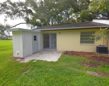 4705 Dimbath Drive - Photo Thumbnail 24