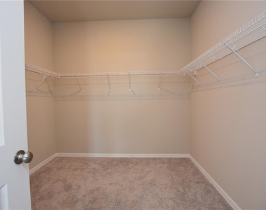 6728 Great Bear Drive - Photo Thumbnail 21