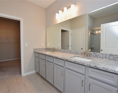 6728 Great Bear Drive - Photo Thumbnail 18