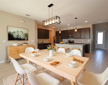 6728 Great Bear Drive - Photo Thumbnail 10