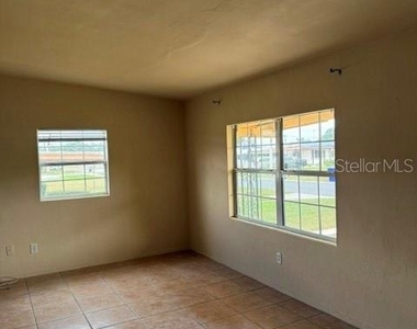 1730 Huntington Street - Photo Thumbnail 19