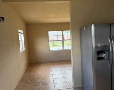 1730 Huntington Street - Photo Thumbnail 7