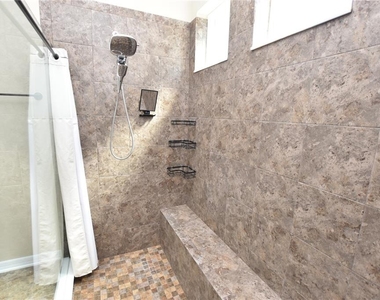3949 Aquilla Drive - Photo Thumbnail 28