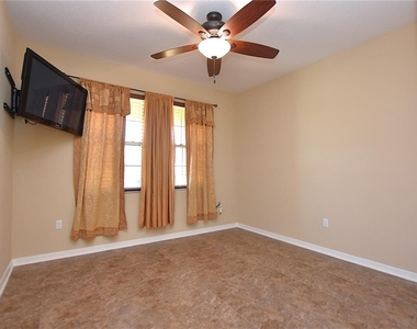3949 Aquilla Drive - Photo Thumbnail 37