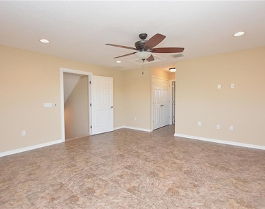 3949 Aquilla Drive - Photo Thumbnail 45