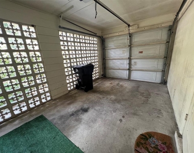 703 Ne 5th Place - Photo Thumbnail 17