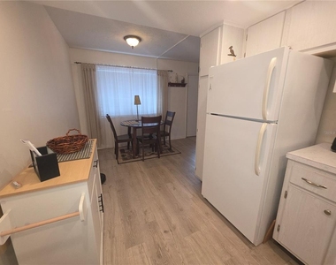 8454 111th Street - Photo Thumbnail 9