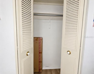 8454 111th Street - Photo Thumbnail 9