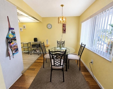 8454 111th Street - Photo Thumbnail 6