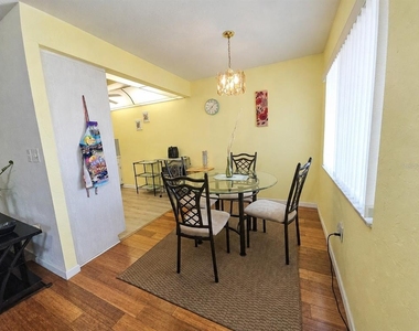 8454 111th Street - Photo Thumbnail 5