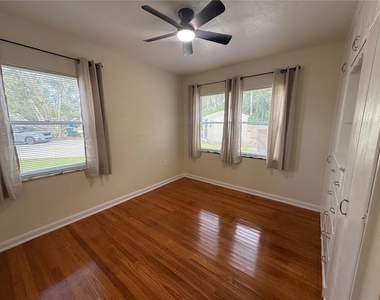 465 Briarcliff Avenue - Photo Thumbnail 9