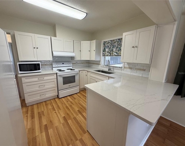 465 Briarcliff Avenue - Photo Thumbnail 4