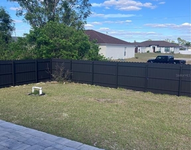 4109 Ne 20th Place - Photo Thumbnail 14