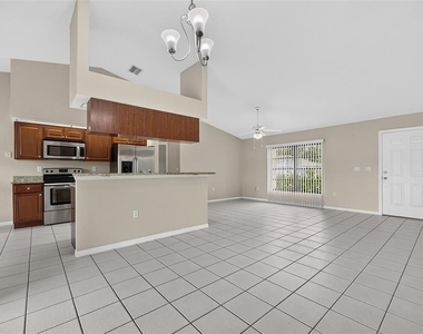 23245 Lehigh Avenue - Photo Thumbnail 7