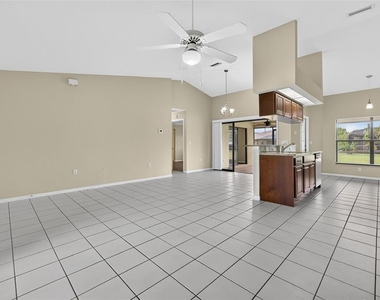 23245 Lehigh Avenue - Photo Thumbnail 11
