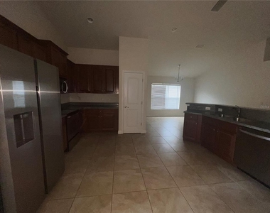 27008 Clear Creek Way - Photo Thumbnail 5