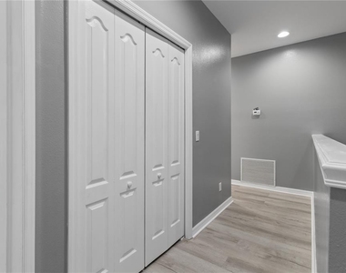1147 Jonah Drive - Photo Thumbnail 21