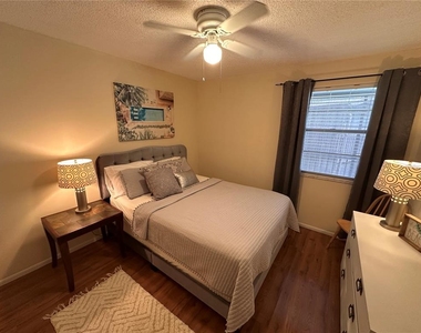3869 59th Avenue W - Photo Thumbnail 17