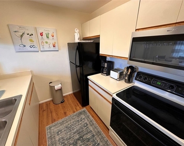 3869 59th Avenue W - Photo Thumbnail 10