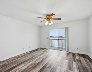 26310 Rampart Boulevard - Photo Thumbnail 10