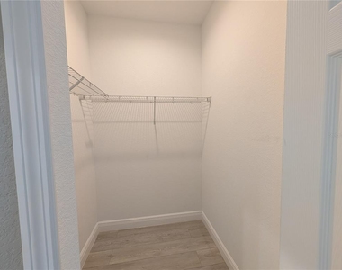 1643 Jeannin Drive - Photo Thumbnail 17