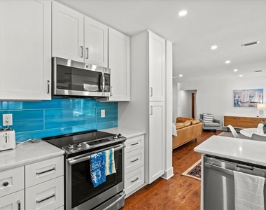 2587 Ringling Boulevard - Photo Thumbnail 22