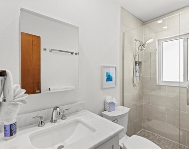2587 Ringling Boulevard - Photo Thumbnail 36