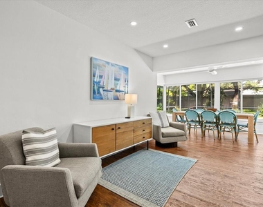 2587 Ringling Boulevard - Photo Thumbnail 11