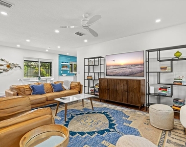 2587 Ringling Boulevard - Photo Thumbnail 8