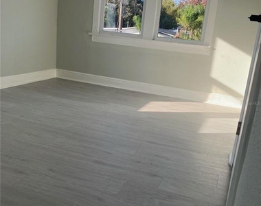634 Cypress Street - Photo Thumbnail 4