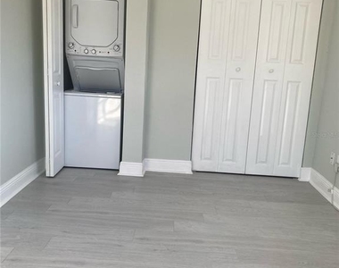 634 Cypress Street - Photo Thumbnail 6