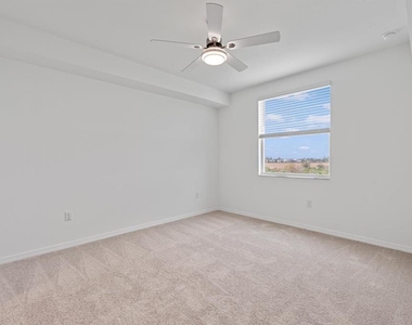 12180 Wellen Golf Street - Photo Thumbnail 13