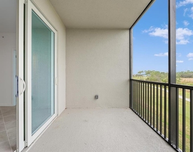 12180 Wellen Golf Street - Photo Thumbnail 26