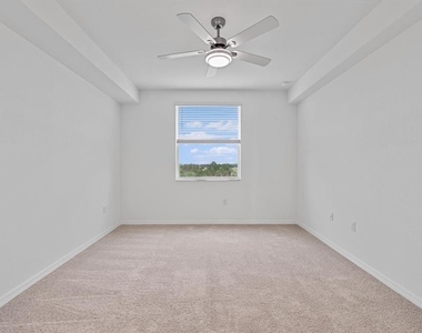12180 Wellen Golf Street - Photo Thumbnail 14