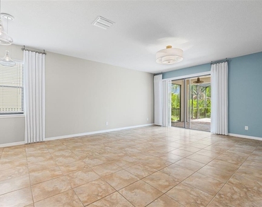 5524 107th Terrace E - Photo Thumbnail 7