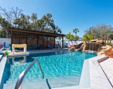 2734 49th Avenue W - Photo Thumbnail 18