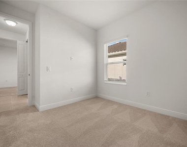 10366 Lake George Avenue - Photo Thumbnail 18