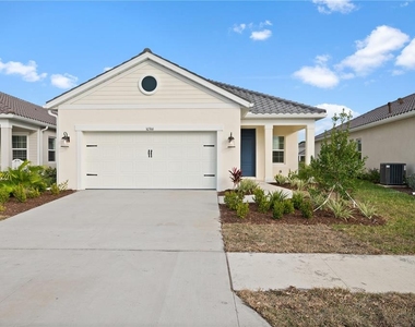 10366 Lake George Avenue - Photo Thumbnail 1