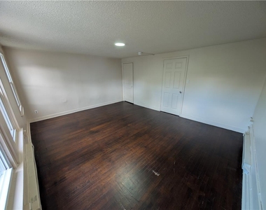 539 Atlantic Street - Photo Thumbnail 7
