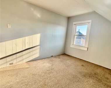 815 23rd Street - Photo Thumbnail 11