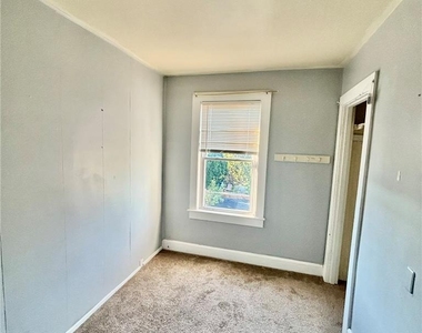 815 23rd Street - Photo Thumbnail 9