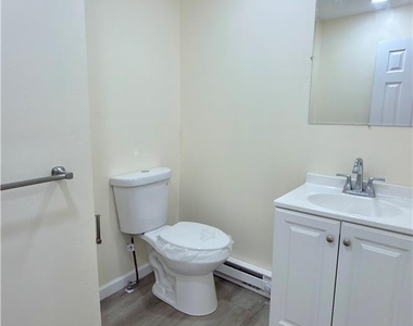 547 Silk Street - Photo Thumbnail 8
