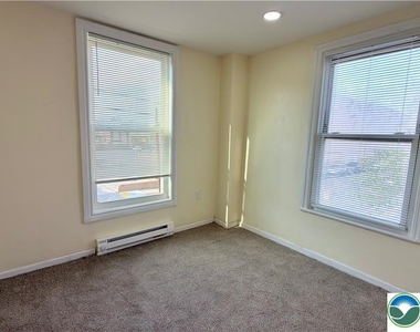547 Silk Street - Photo Thumbnail 16