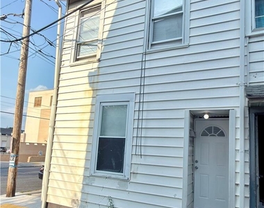 547 Silk Street - Photo Thumbnail 35