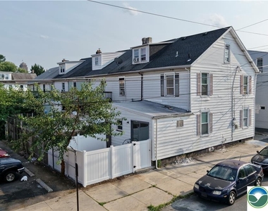 547 Silk Street - Photo Thumbnail 33