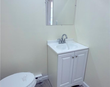 547 Silk Street - Photo Thumbnail 7