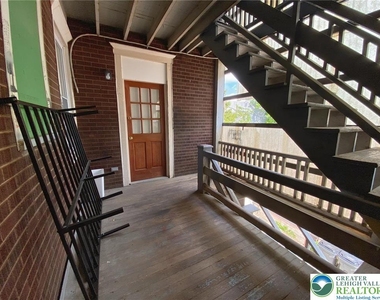 429 E 4th Street - Photo Thumbnail 19