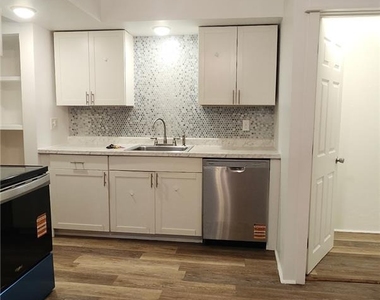 624 Beech Street - Photo Thumbnail 9